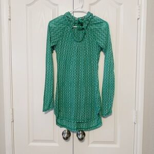 Athleta green hooded lightweight long top / coverup Size XS